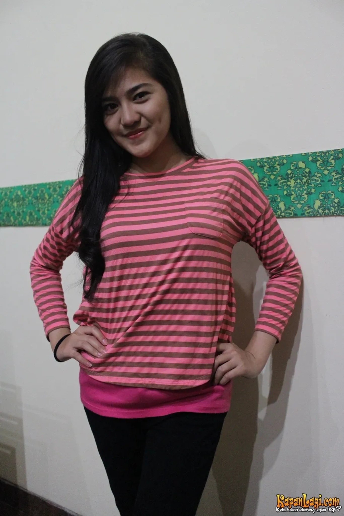 Jika Anda tidak melihat foto Ghina Salsabila, kemungkinan karena foto dengan nomor tersebut tidak tersedia di Kapanlagi.com™