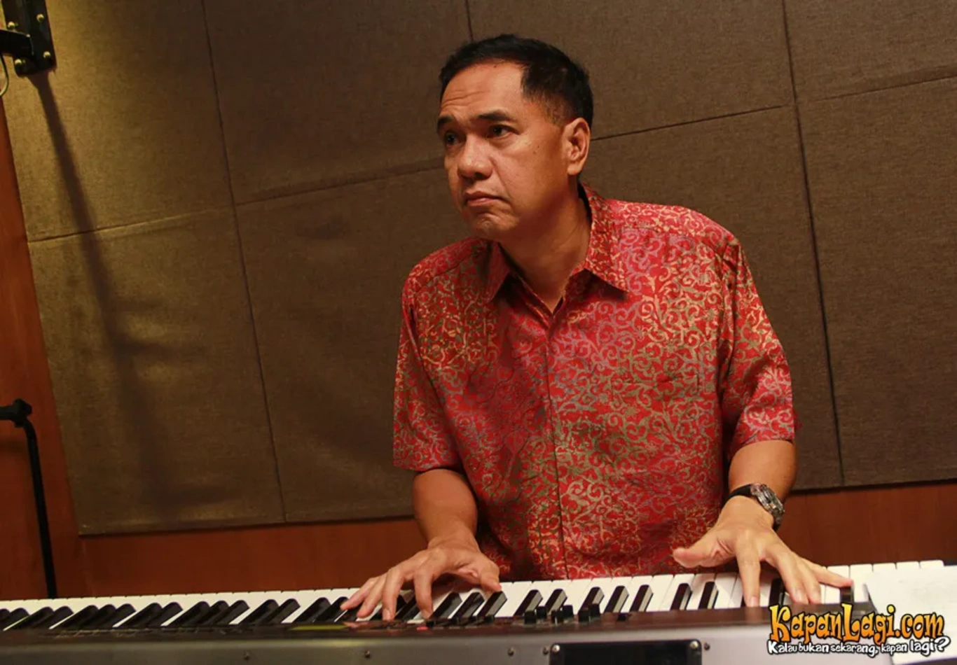 Jika Anda tidak melihat foto Gita Wirjawan, kemungkinan karena foto dengan nomor tersebut tidak tersedia di Kapanlagi.com™