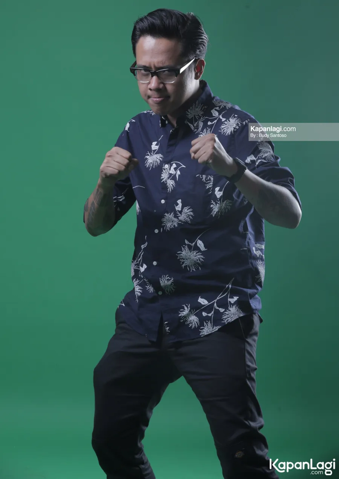 Jika Anda tidak melihat foto Gofar Hilman, kemungkinan karena foto dengan nomor tersebut tidak tersedia di Kapanlagi.com™