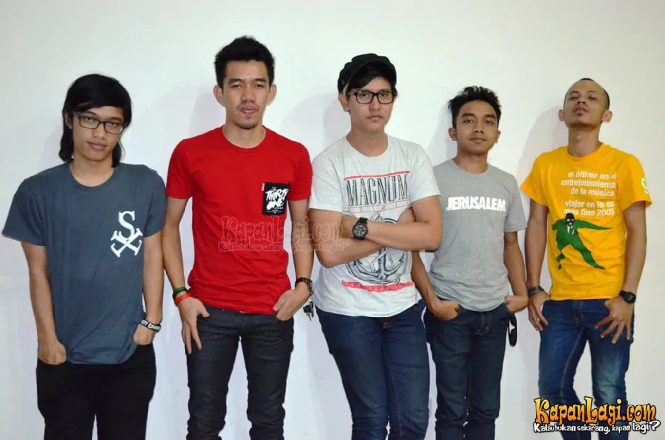 Jika Anda tidak melihat foto GoodBoyBadminton, kemungkinan karena foto dengan nomor tersebut tidak tersedia di Kapanlagi.com™