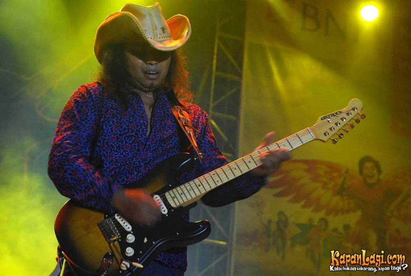 Jika Anda tidak melihat foto Gugun Blues Shelter, kemungkinan karena foto dengan nomor tersebut tidak tersedia di Kapanlagi.com™