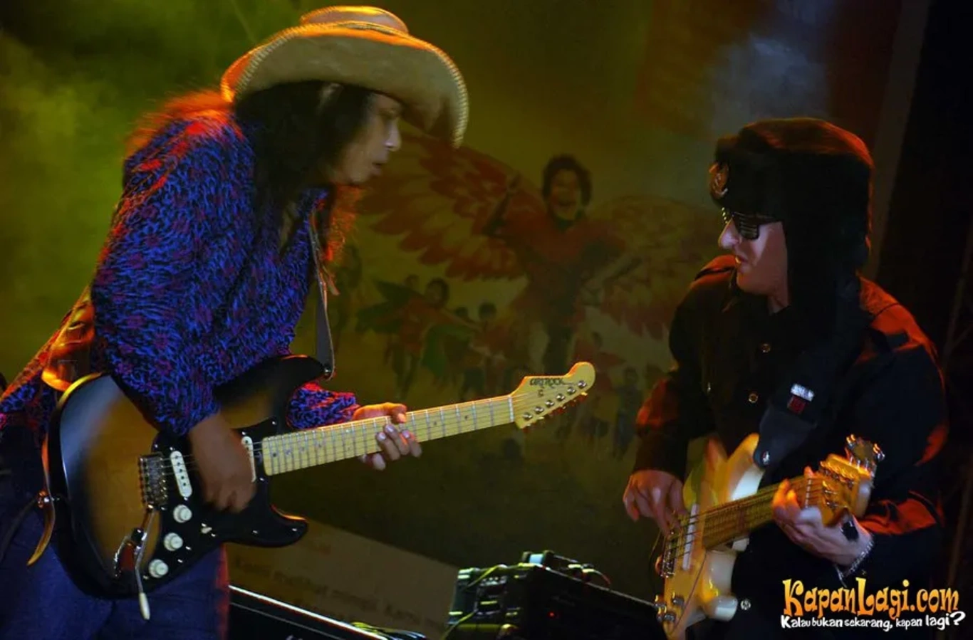 Jika Anda tidak melihat foto Gugun Blues Shelter, kemungkinan karena foto dengan nomor tersebut tidak tersedia di Kapanlagi.com™