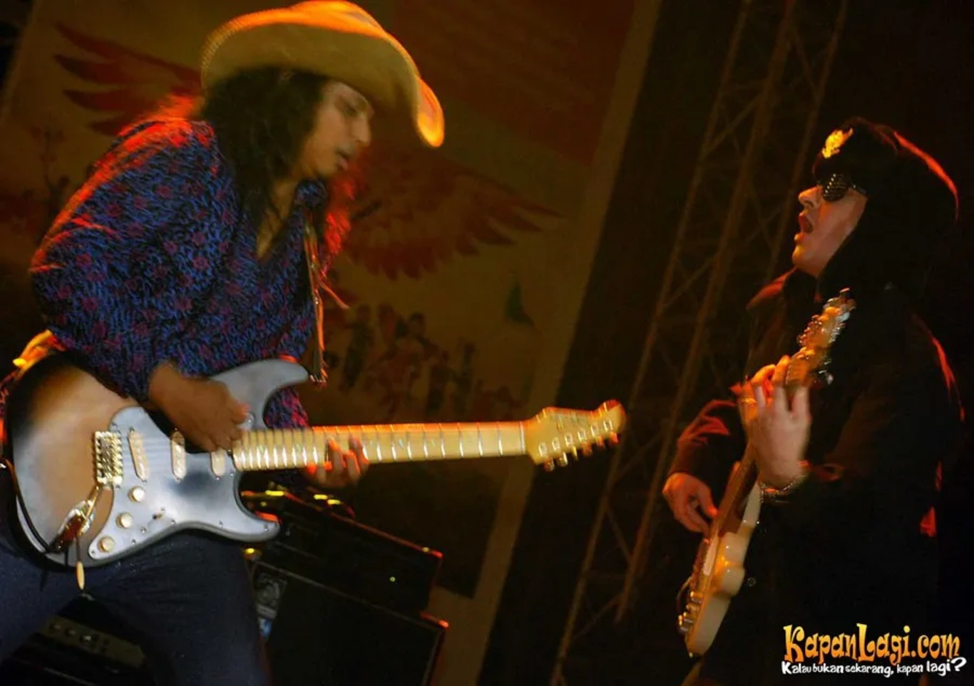 Jika Anda tidak melihat foto Gugun Blues Shelter, kemungkinan karena foto dengan nomor tersebut tidak tersedia di Kapanlagi.com™