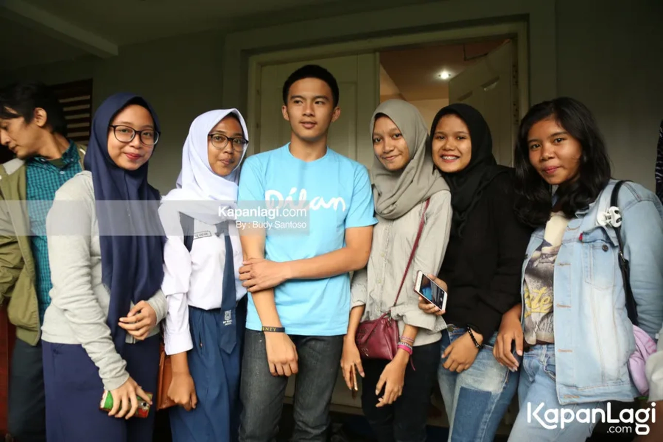 Jika Anda tidak melihat foto Gusti Reyhan, kemungkinan karena foto dengan nomor tersebut tidak tersedia di Kapanlagi.com™