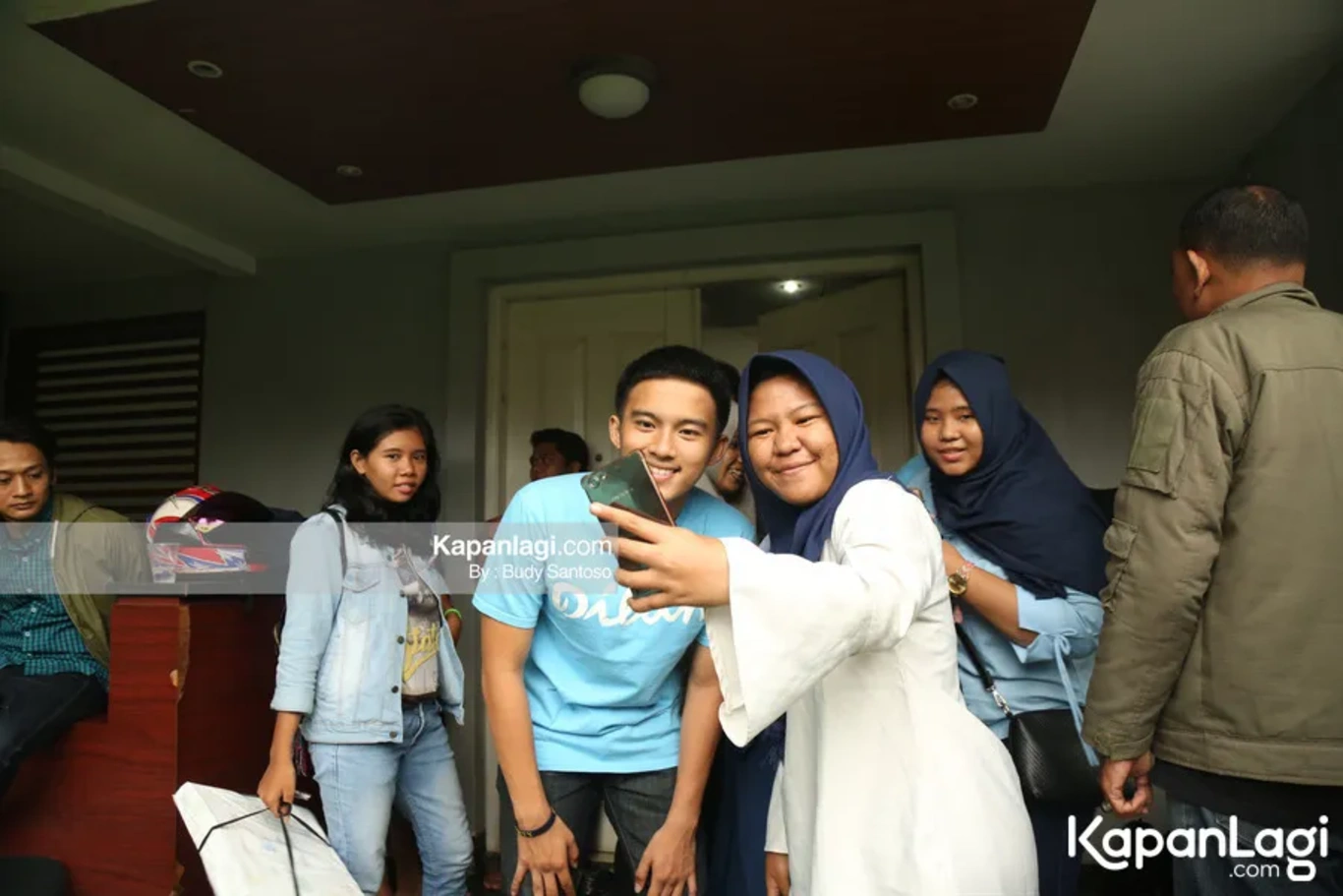 Jika Anda tidak melihat foto Gusti Reyhan, kemungkinan karena foto dengan nomor tersebut tidak tersedia di Kapanlagi.com™