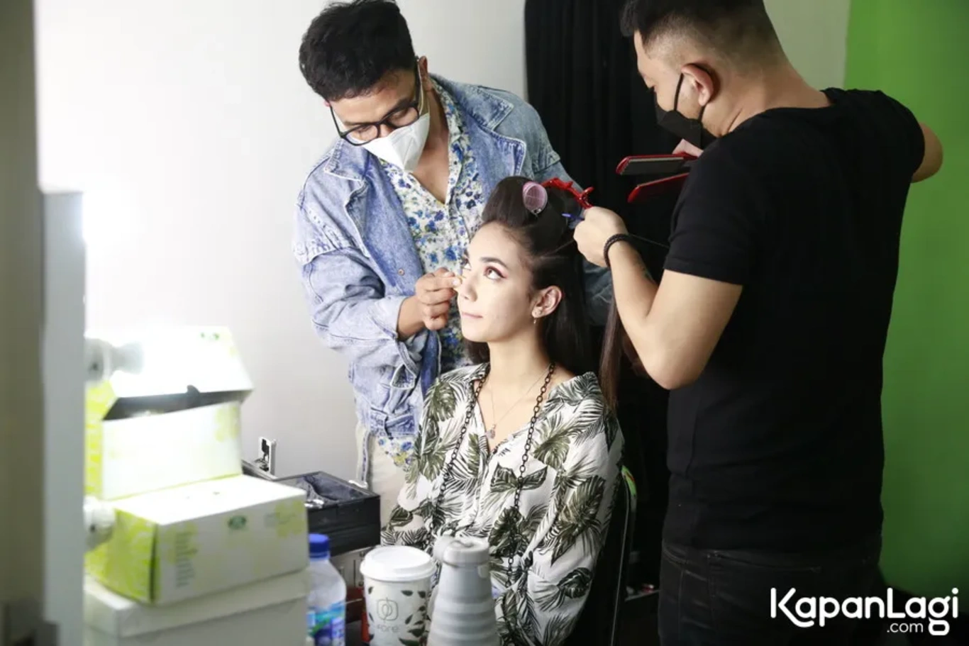 Jika Anda tidak melihat foto Haico Van Der Veken, kemungkinan karena foto dengan nomor tersebut tidak tersedia di Kapanlagi.com™