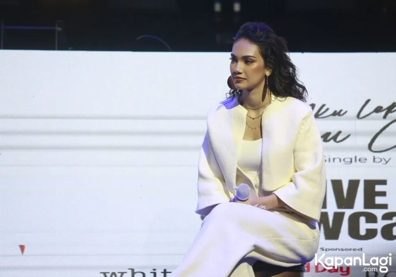 Jika Anda tidak melihat foto Haico Van Der Veken, kemungkinan karena foto dengan nomor tersebut tidak tersedia di Kapanlagi.com™