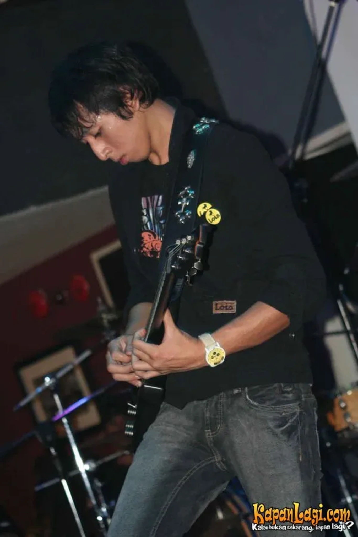 Jika Anda tidak melihat foto HamindaliD, kemungkinan karena foto dengan nomor tersebut tidak tersedia di Kapanlagi.com™