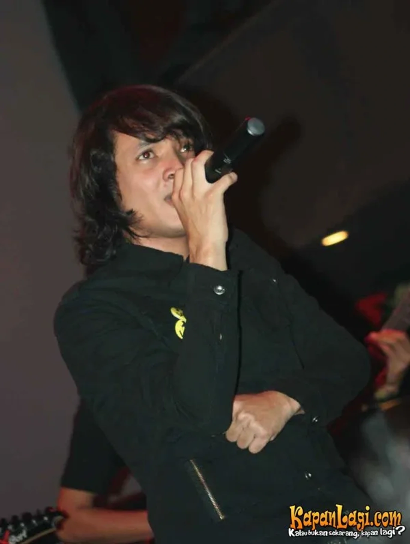 Jika Anda tidak melihat foto HamindaliD, kemungkinan karena foto dengan nomor tersebut tidak tersedia di Kapanlagi.com™