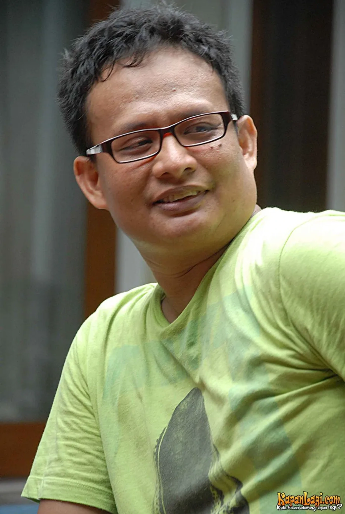 Jika Anda tidak melihat foto Helfi Kardit, kemungkinan karena foto dengan nomor tersebut tidak tersedia di Kapanlagi.com™