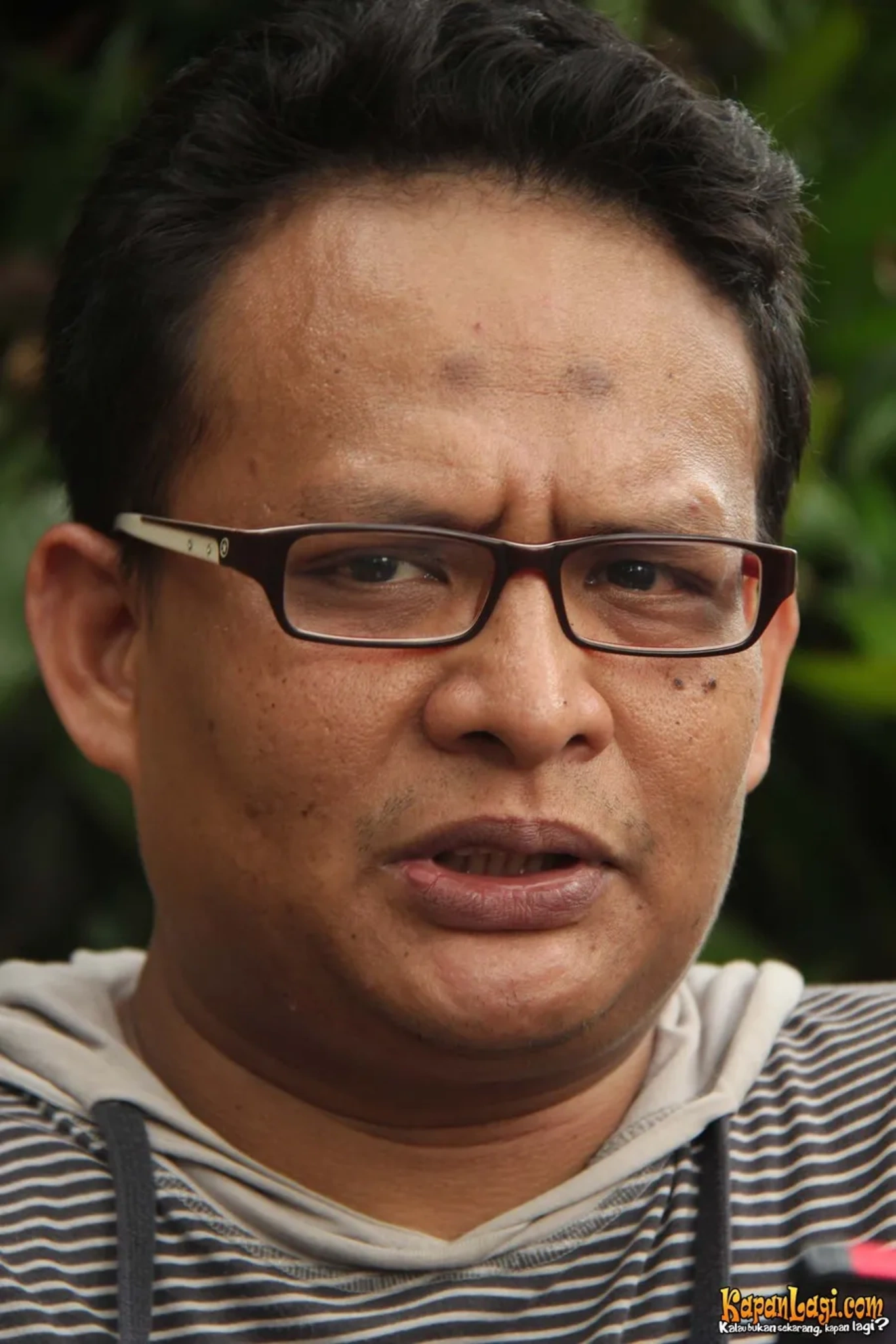 Jika Anda tidak melihat foto Helfi Kardit, kemungkinan karena foto dengan nomor tersebut tidak tersedia di Kapanlagi.com™