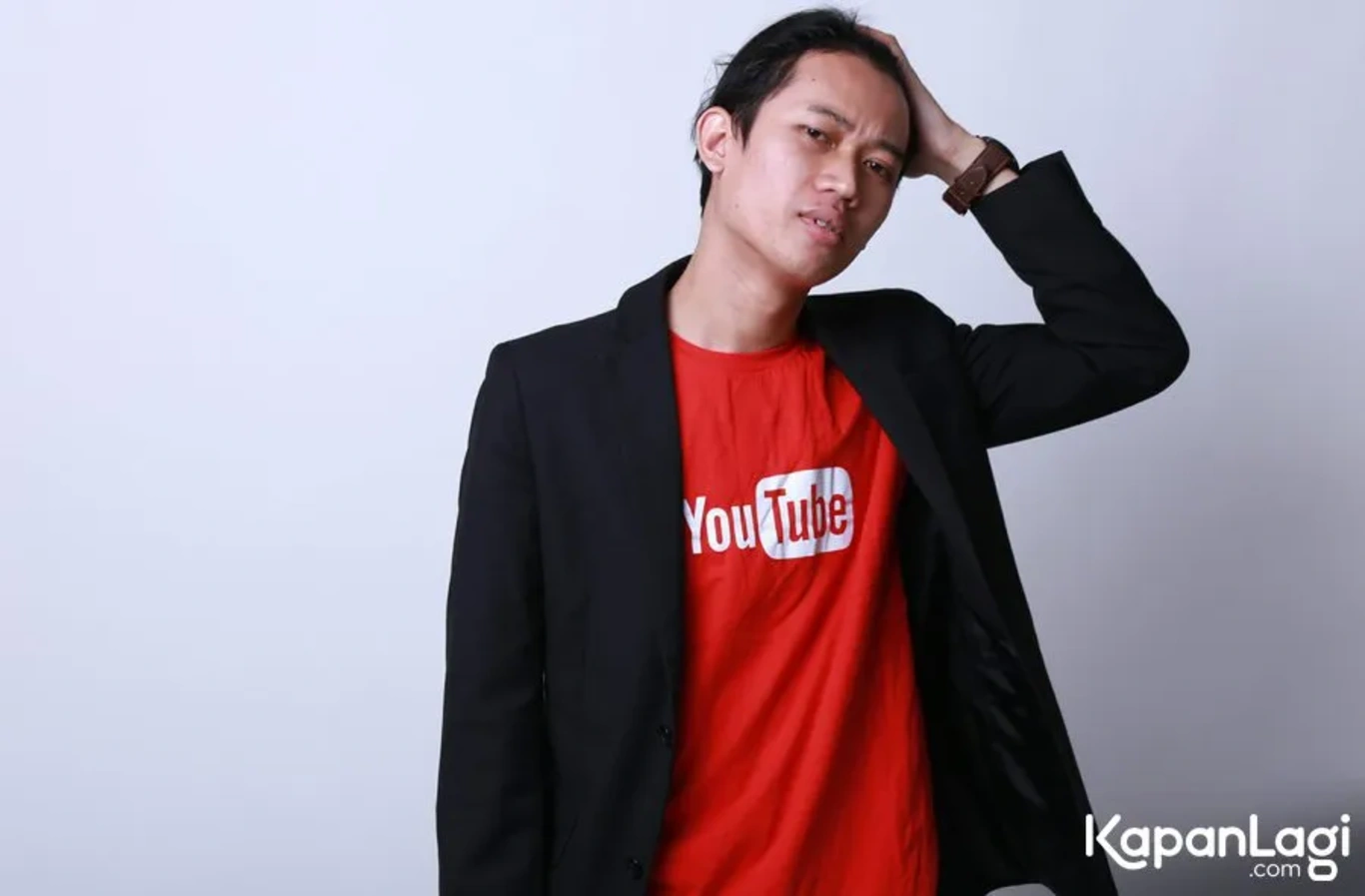 Jika Anda tidak melihat foto Hisqie Furqonie, kemungkinan karena foto dengan nomor tersebut tidak tersedia di Kapanlagi.com™