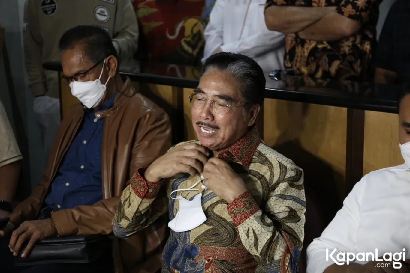 Jika Anda tidak melihat foto Hotma Sitompul, kemungkinan karena foto dengan nomor tersebut tidak tersedia di Kapanlagi.com™
