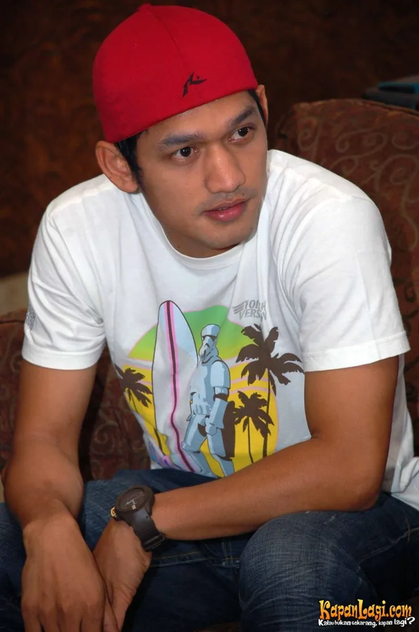 Jika Anda tidak melihat foto Ibnu Jamil, kemungkinan karena foto dengan nomor tersebut tidak tersedia di Kapanlagi.com™