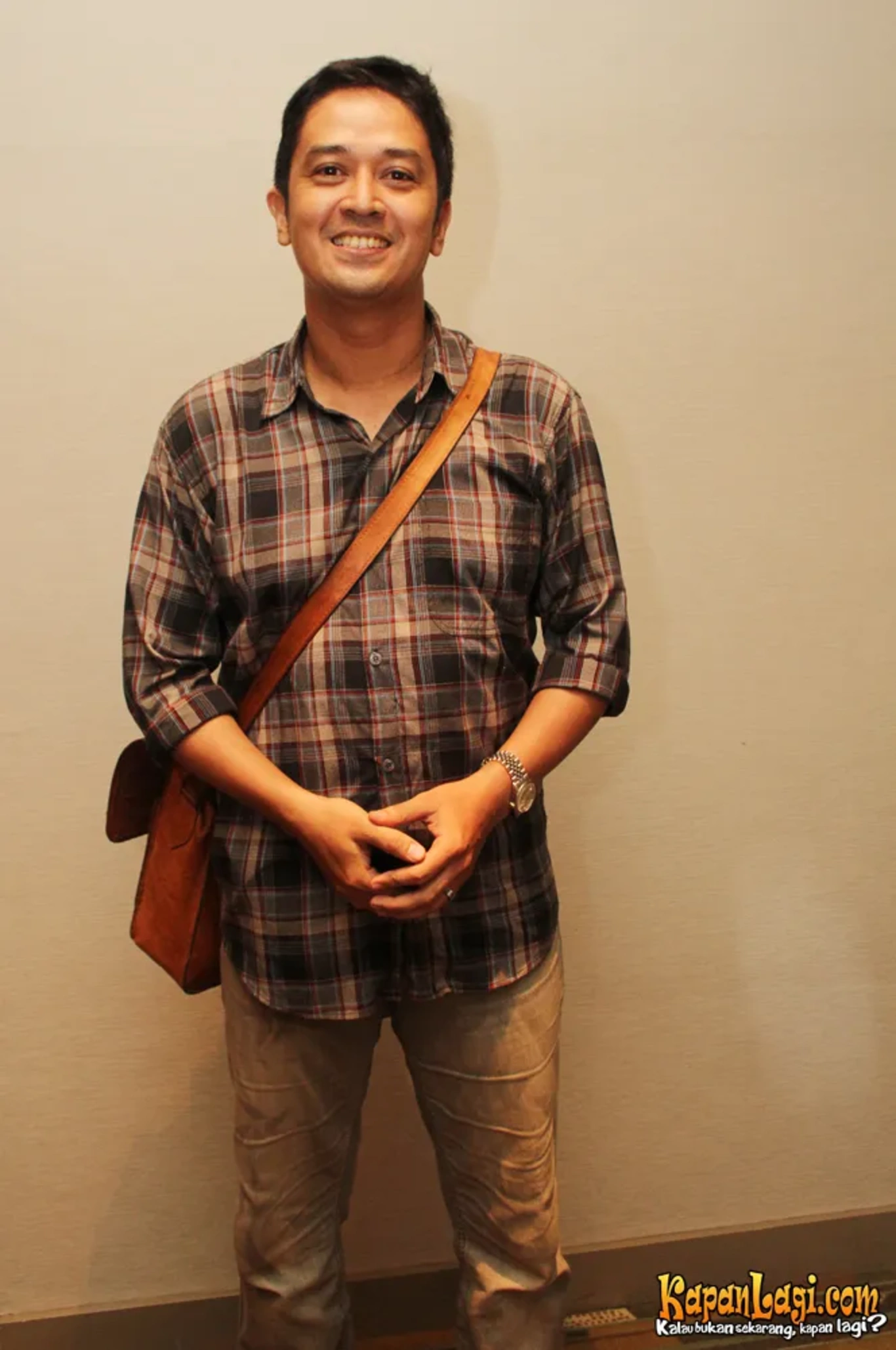 Jika Anda tidak melihat foto Ida Bagus Made Oka Sugawa, kemungkinan karena foto dengan nomor tersebut tidak tersedia di Kapanlagi.com™