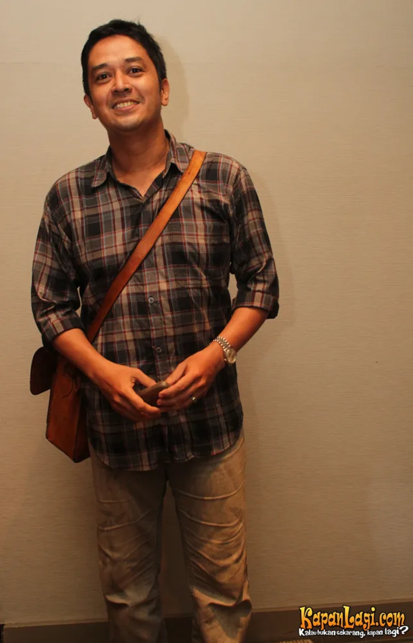 Jika Anda tidak melihat foto Ida Bagus Made Oka Sugawa, kemungkinan karena foto dengan nomor tersebut tidak tersedia di Kapanlagi.com™