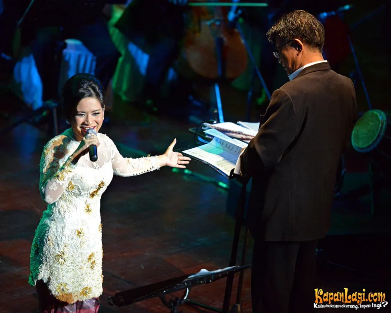 Jika Anda tidak melihat foto Ike Nurjanah, kemungkinan karena foto dengan nomor tersebut tidak tersedia di Kapanlagi.com™