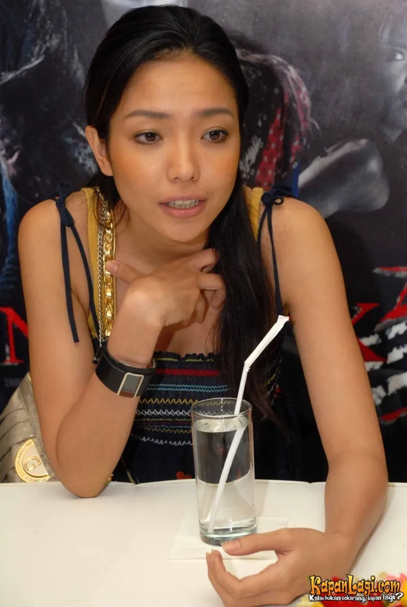 Jika Anda tidak melihat foto Imelda Therinne, kemungkinan karena foto dengan nomor tersebut tidak tersedia di Kapanlagi.com™