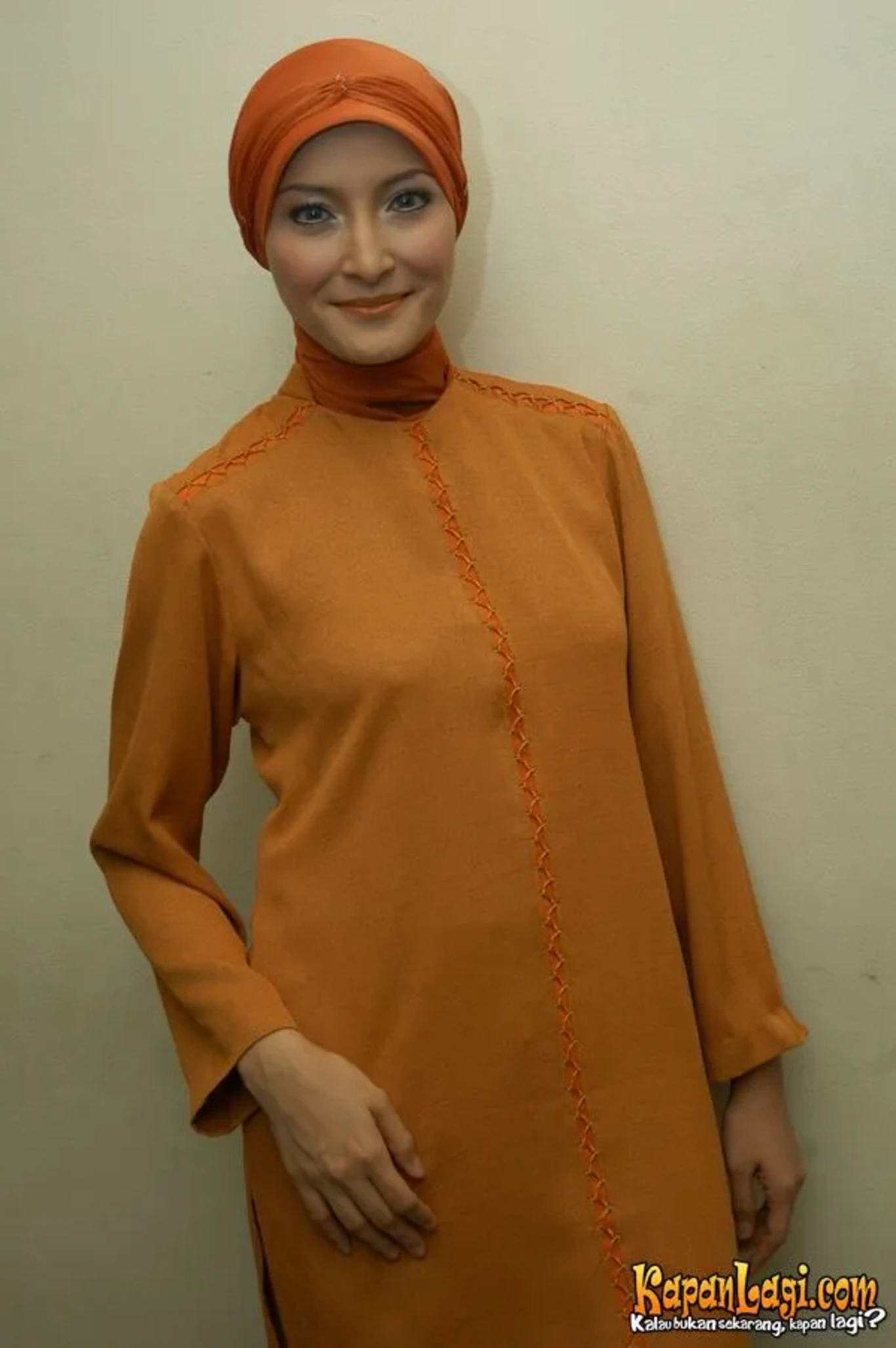 Jika Anda tidak melihat foto Inneke Koesherawati, kemungkinan karena foto dengan nomor tersebut tidak tersedia di Kapanlagi.com™