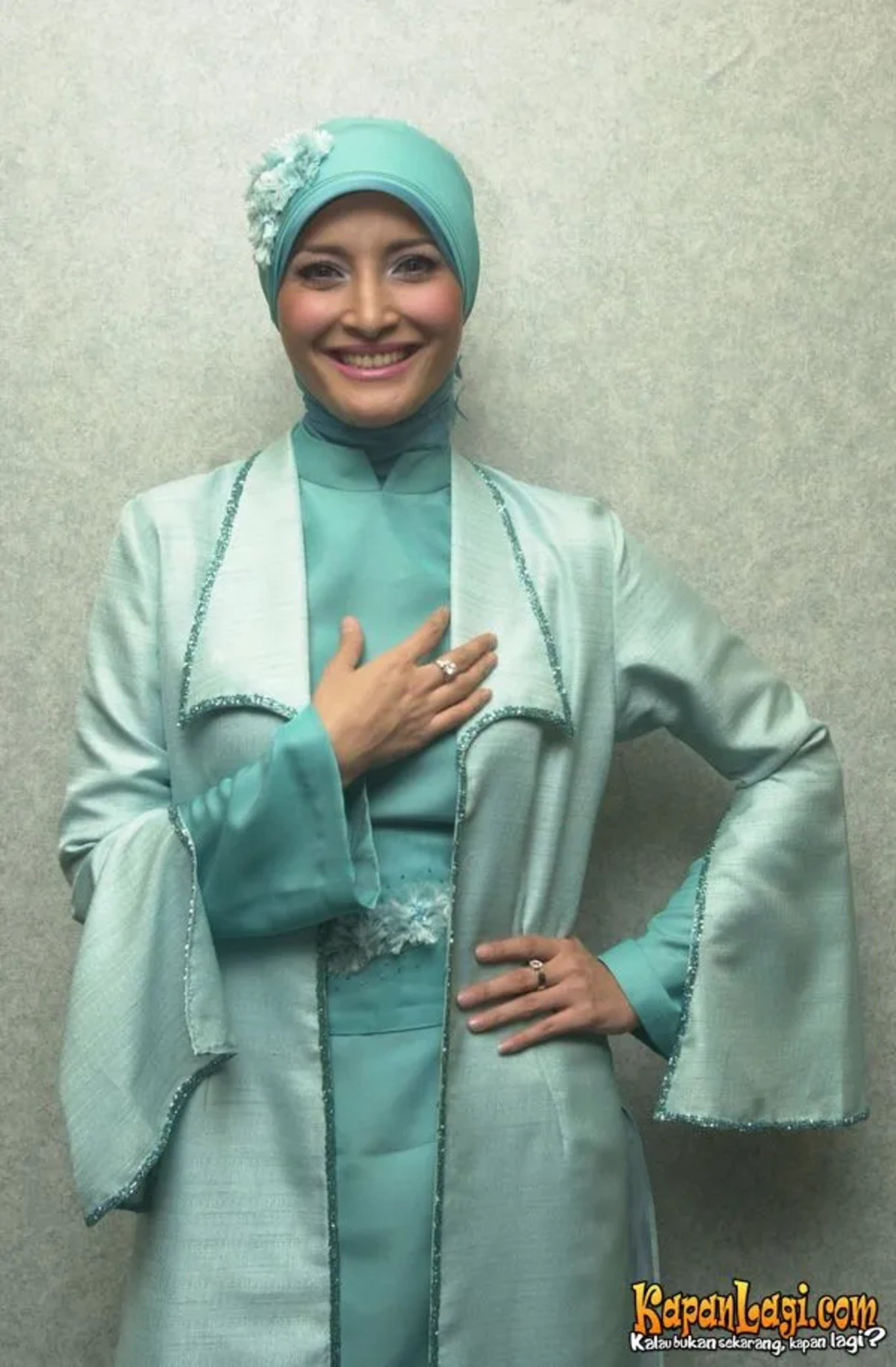 Jika Anda tidak melihat foto Inneke Koesherawati, kemungkinan karena foto dengan nomor tersebut tidak tersedia di Kapanlagi.com™