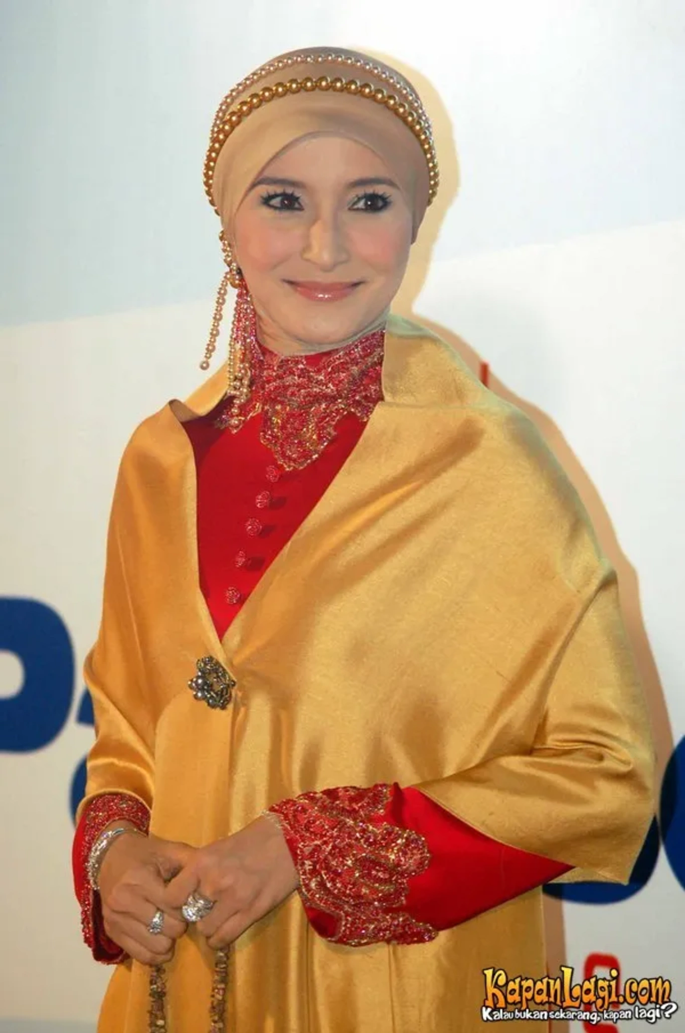 Jika Anda tidak melihat foto Inneke Koesherawati, kemungkinan karena foto dengan nomor tersebut tidak tersedia di Kapanlagi.com™