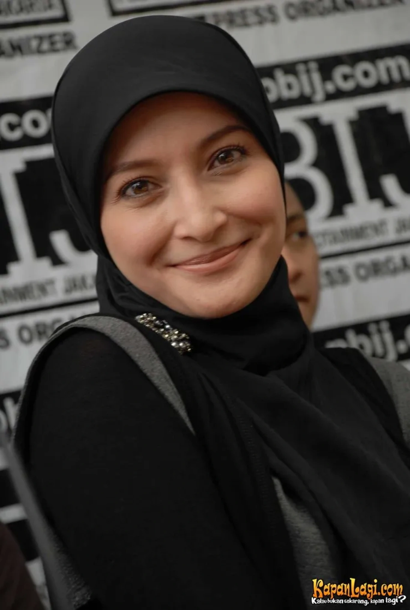 Jika Anda tidak melihat foto Inneke Koesherawati, kemungkinan karena foto dengan nomor tersebut tidak tersedia di Kapanlagi.com™