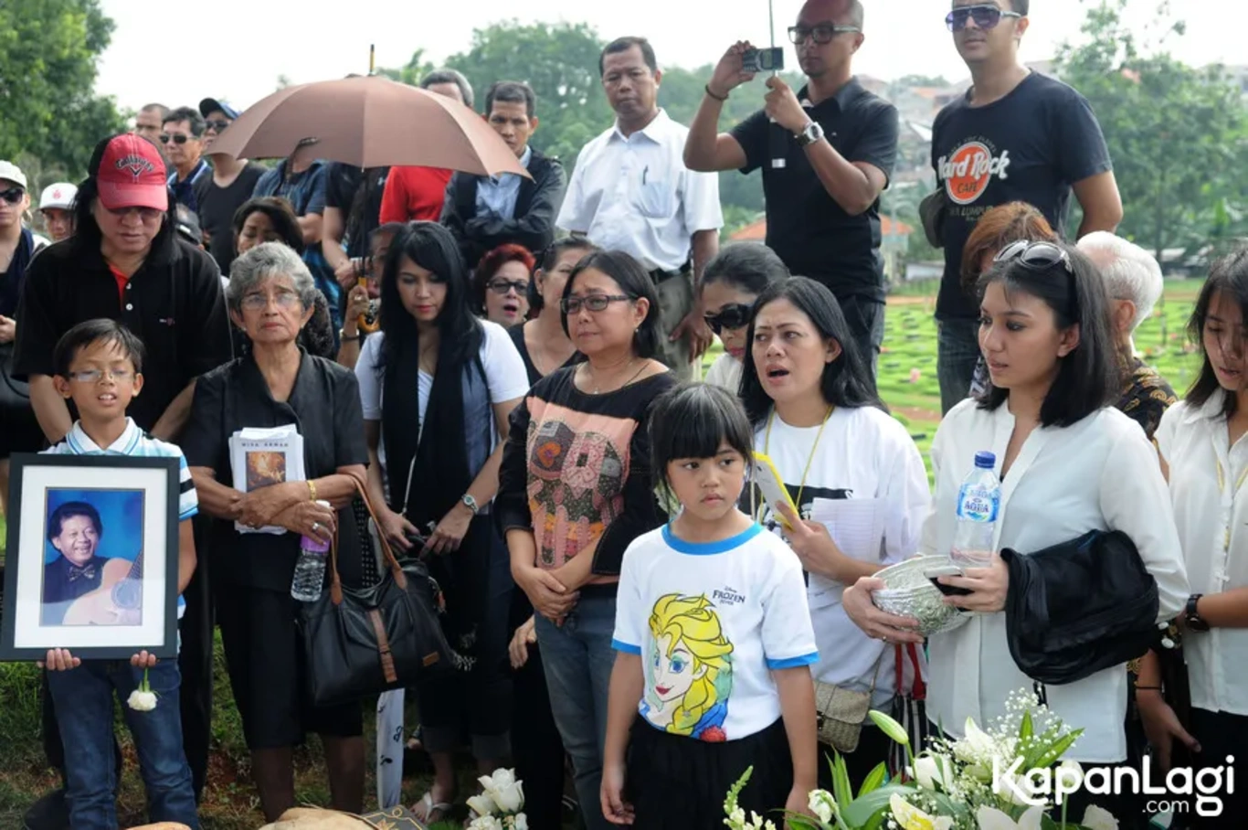 Jika Anda tidak melihat foto Ireng Maulana, kemungkinan karena foto dengan nomor tersebut tidak tersedia di Kapanlagi.com™