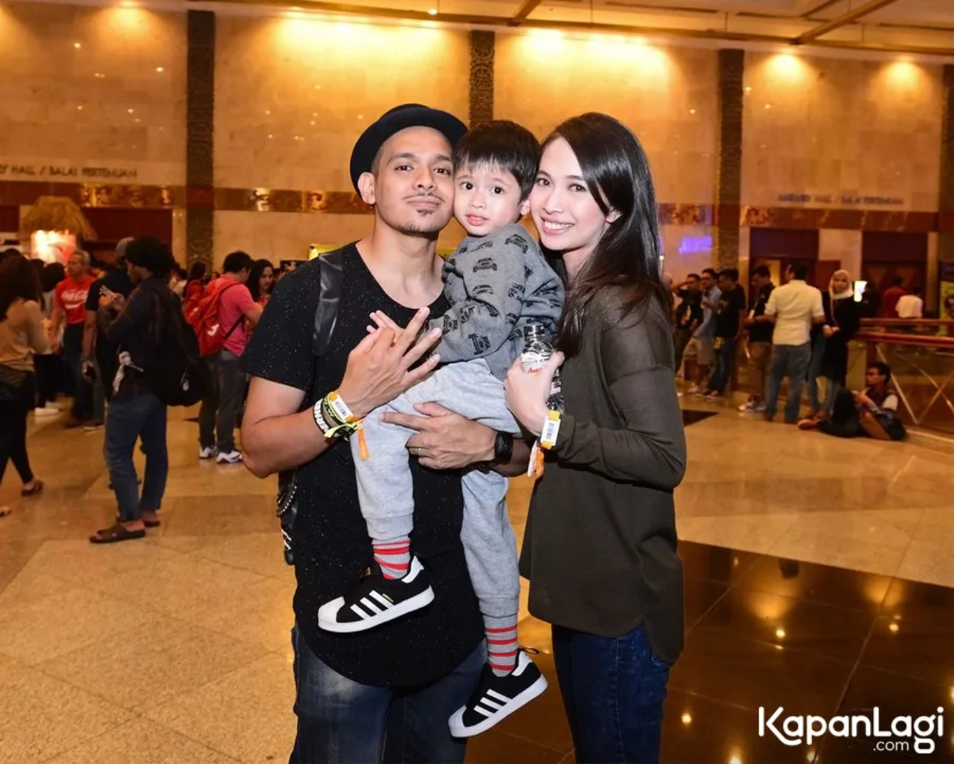 Jika Anda tidak melihat foto Ivan Saba, kemungkinan karena foto dengan nomor tersebut tidak tersedia di Kapanlagi.com™