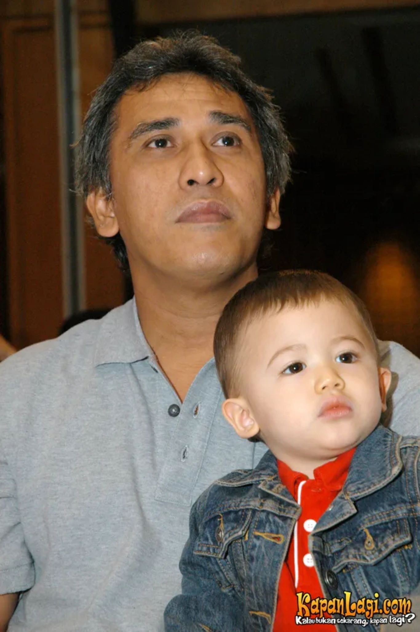 Jika Anda tidak melihat foto Iwan Fals, kemungkinan karena foto dengan nomor tersebut tidak tersedia di Kapanlagi.com™