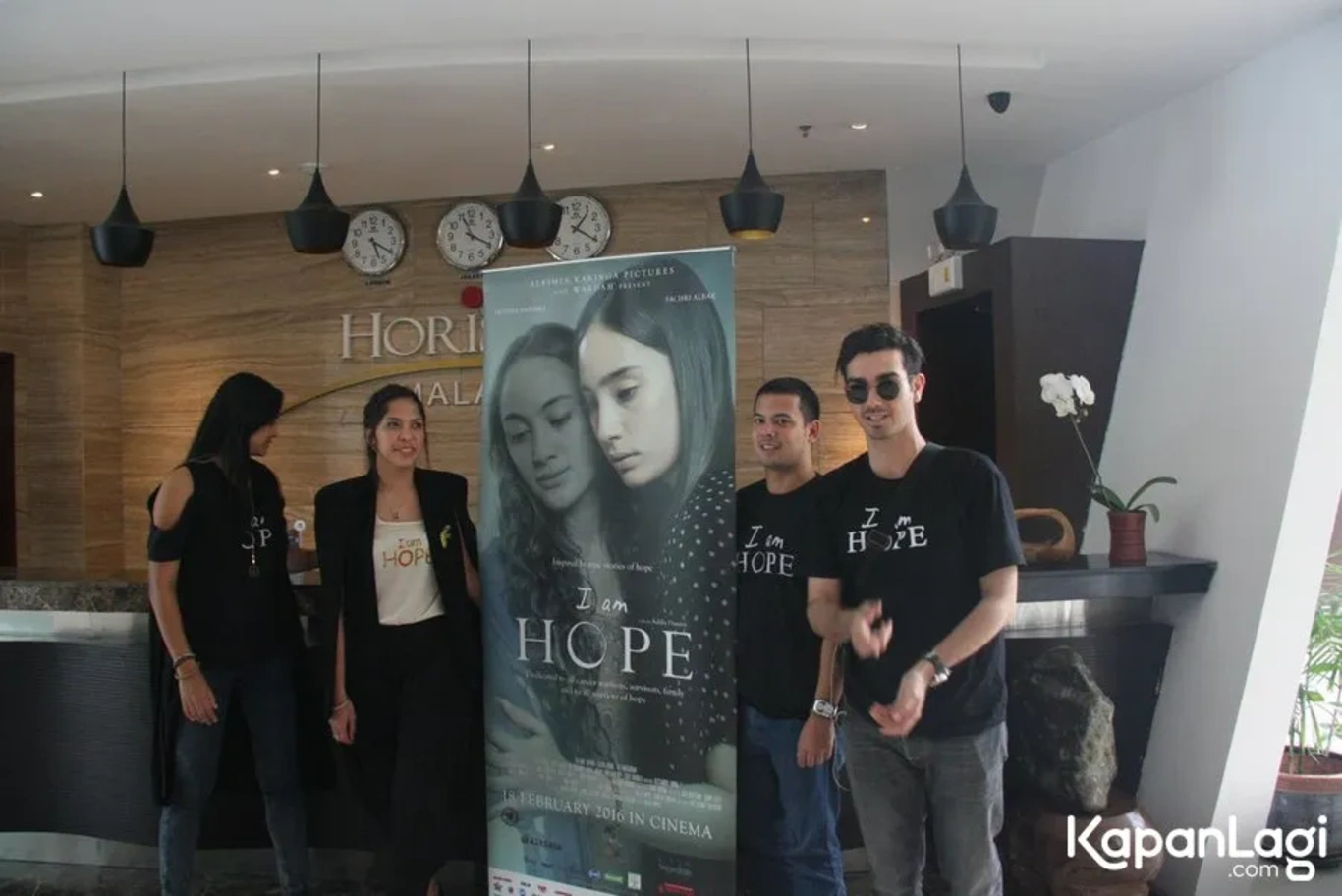 Jika Anda tidak melihat foto Janna Sukasah Joesoef, kemungkinan karena foto dengan nomor tersebut tidak tersedia di Kapanlagi.com™