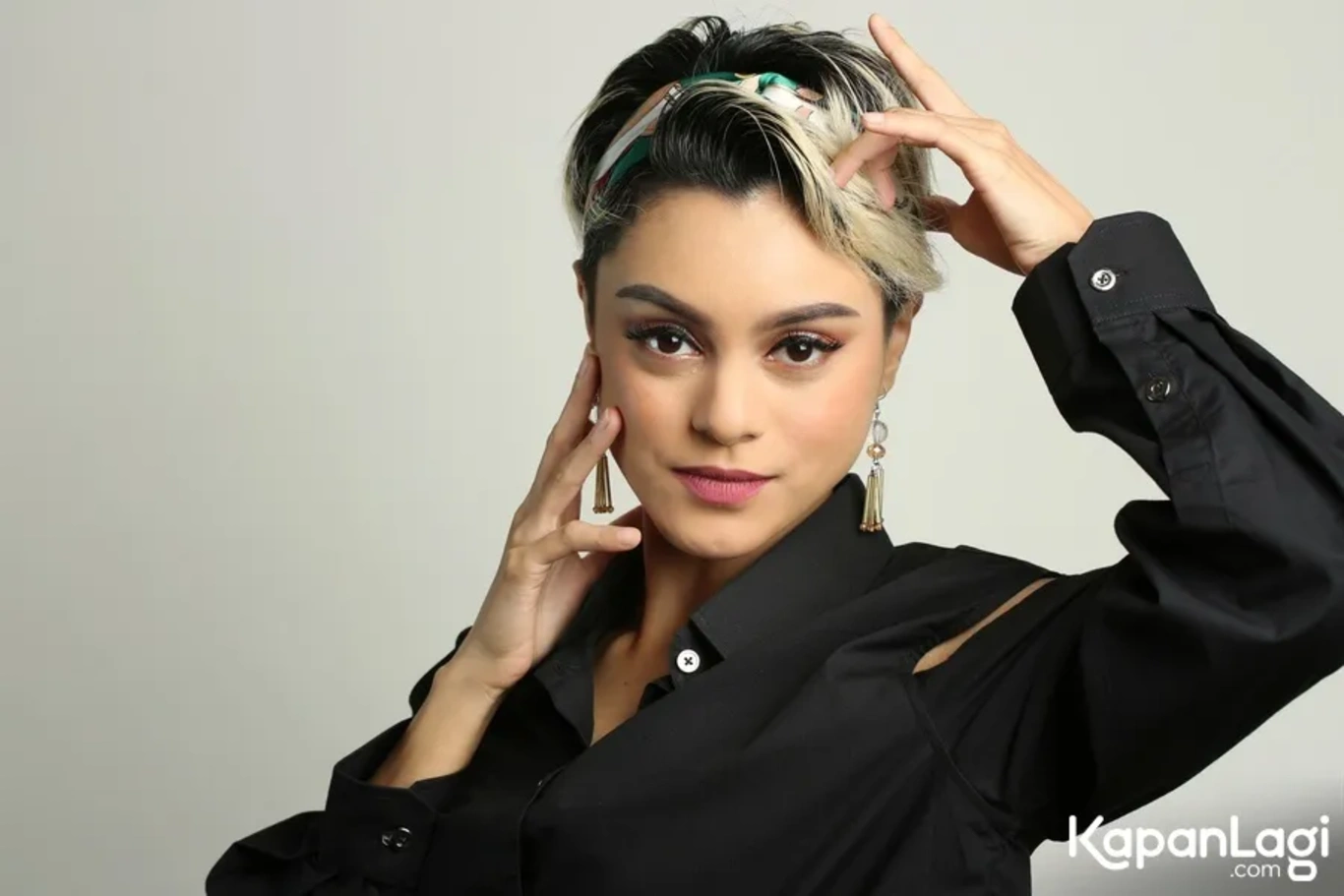 Jika Anda tidak melihat foto Jasmine, kemungkinan karena foto dengan nomor tersebut tidak tersedia di Kapanlagi.com™