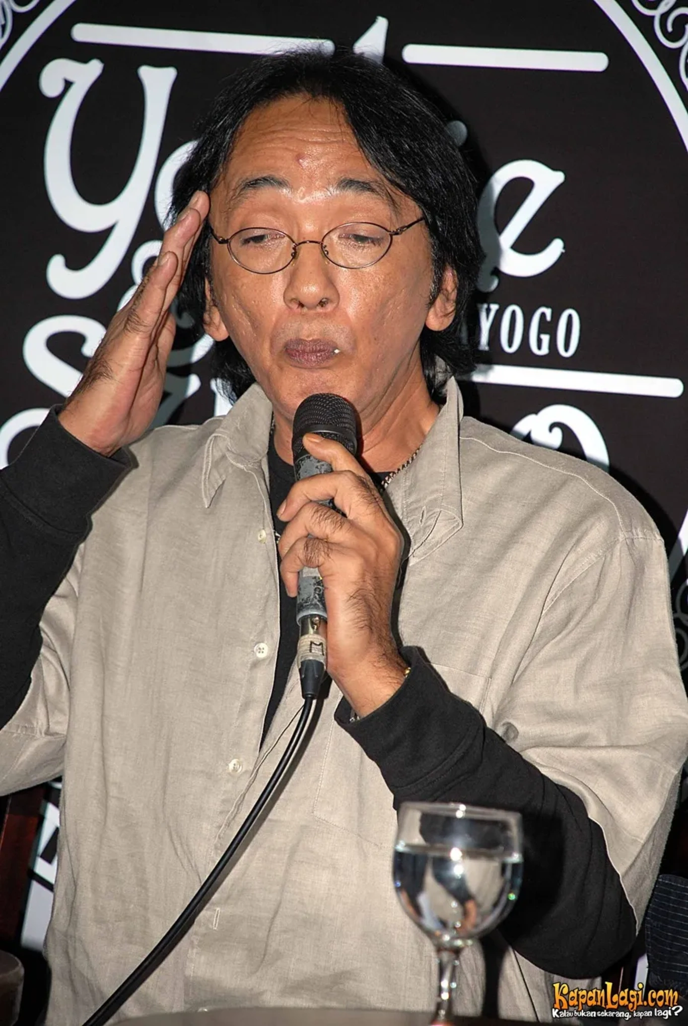 Jika Anda tidak melihat foto Jockie Soeryoprayogo, kemungkinan karena foto dengan nomor tersebut tidak tersedia di Kapanlagi.com™