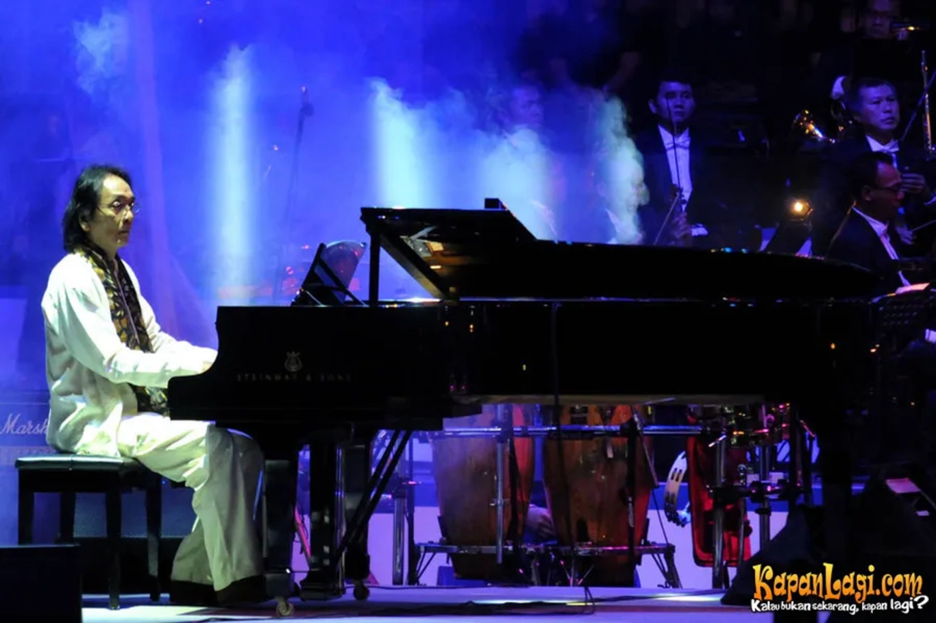 Jika Anda tidak melihat foto Jockie Soeryoprayogo, kemungkinan karena foto dengan nomor tersebut tidak tersedia di Kapanlagi.com™