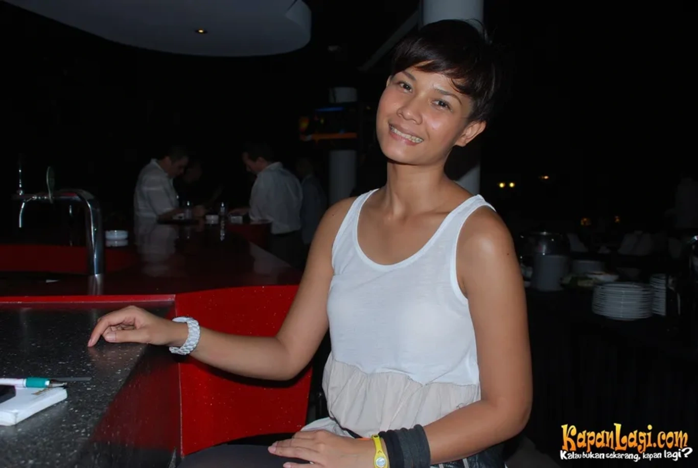 Jika Anda tidak melihat foto Kaemita Boediono, kemungkinan karena foto dengan nomor tersebut tidak tersedia di Kapanlagi.com™