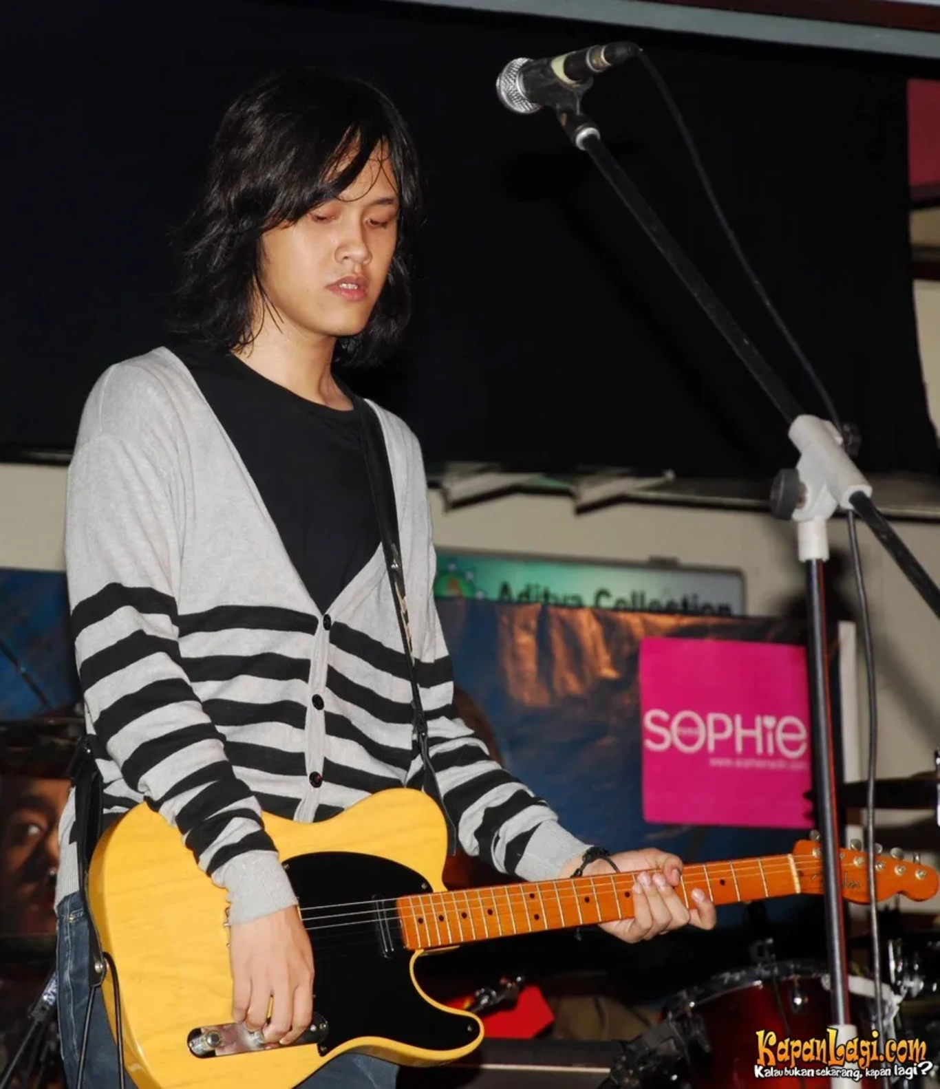 Jika Anda tidak melihat foto Kanda Band, kemungkinan karena foto dengan nomor tersebut tidak tersedia di Kapanlagi.com™