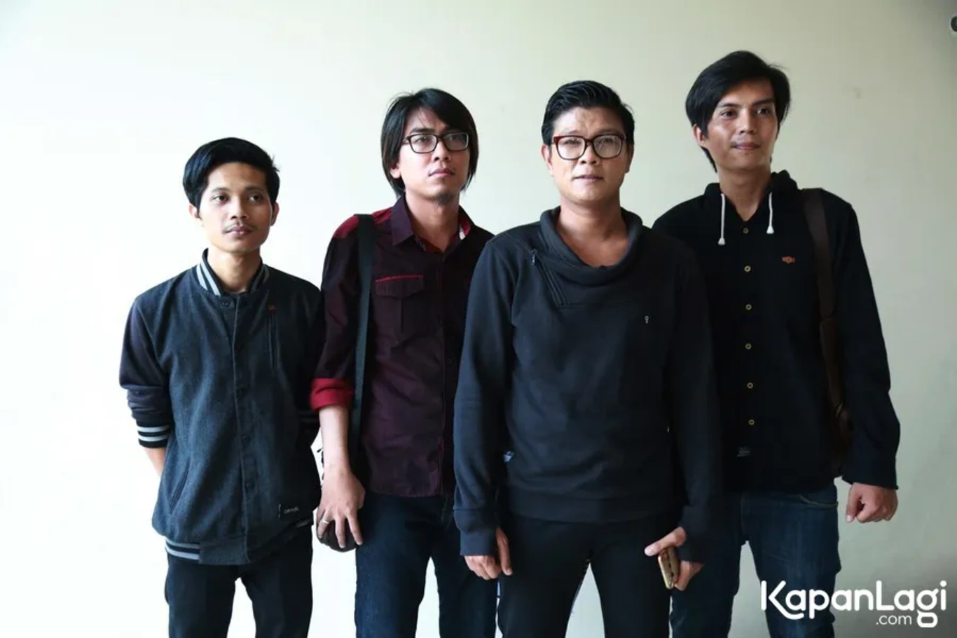Jika Anda tidak melihat foto Kanda Band, kemungkinan karena foto dengan nomor tersebut tidak tersedia di Kapanlagi.com™
