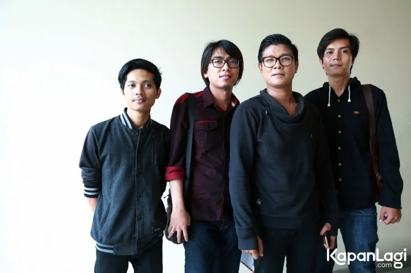 Jika Anda tidak melihat foto Kanda Band, kemungkinan karena foto dengan nomor tersebut tidak tersedia di Kapanlagi.com™