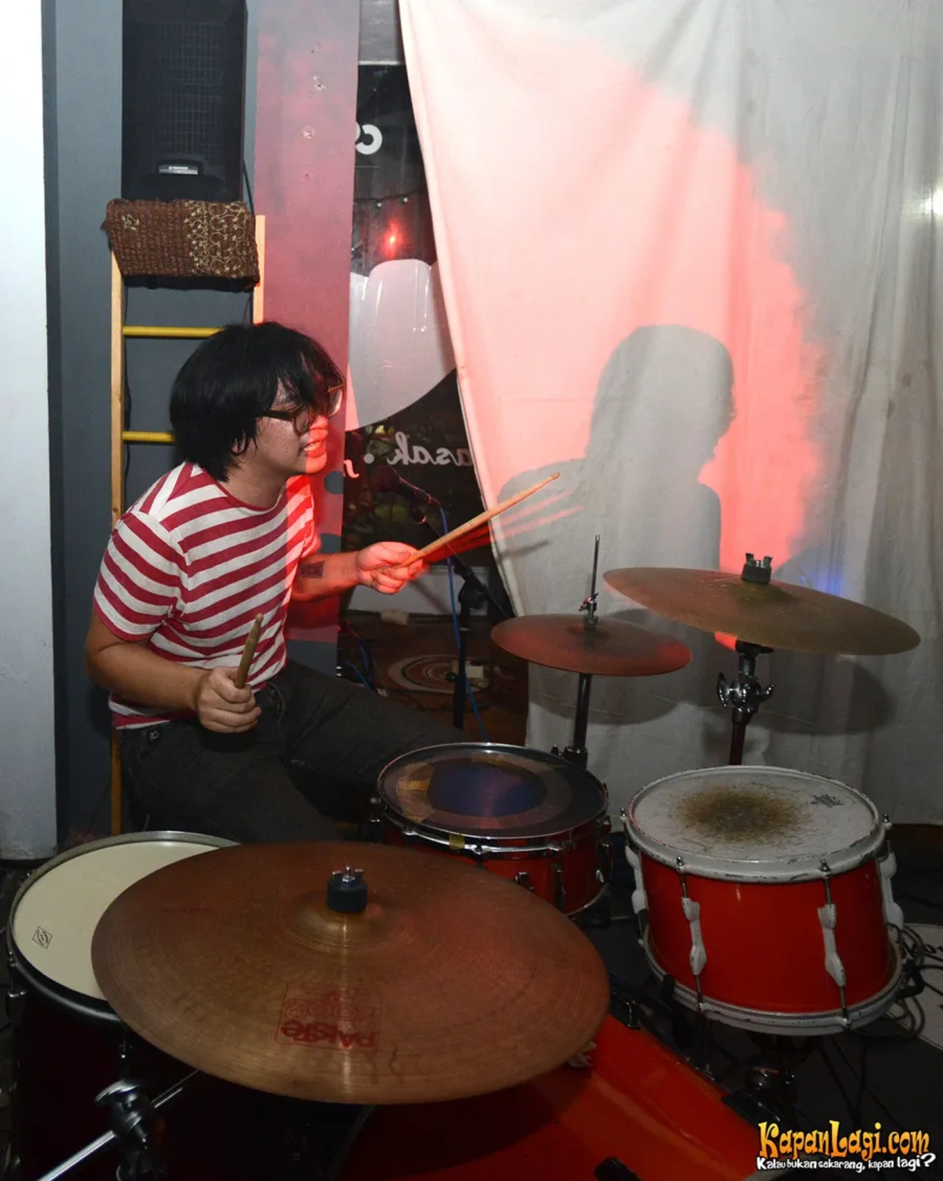 Jika Anda tidak melihat foto Kelompok Penerbang Roket Band, kemungkinan karena foto dengan nomor tersebut tidak tersedia di Kapanlagi.com™