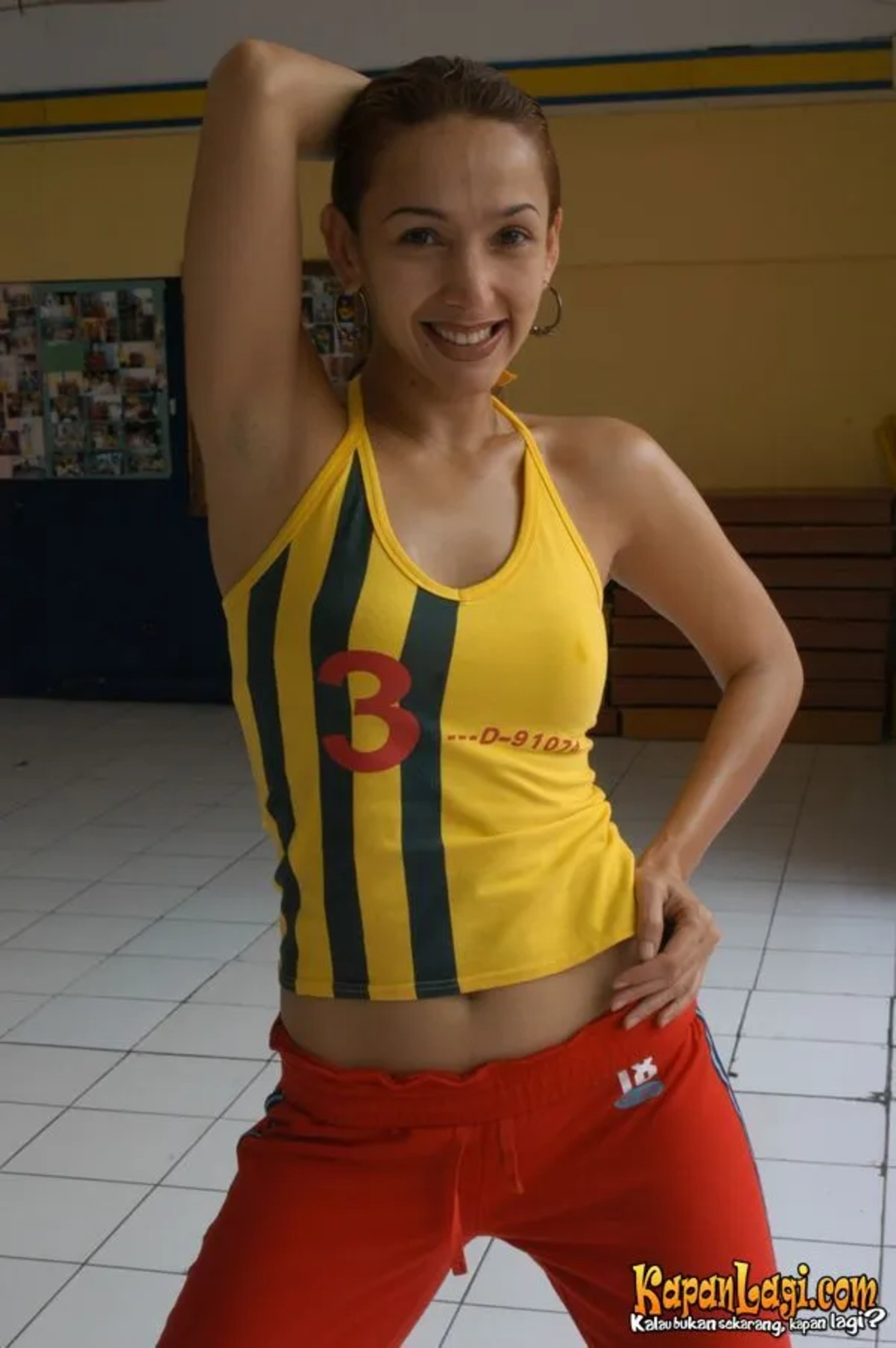 Jika Anda tidak melihat foto Kiki Fatmala, kemungkinan karena foto dengan nomor tersebut tidak tersedia di Kapanlagi.com™