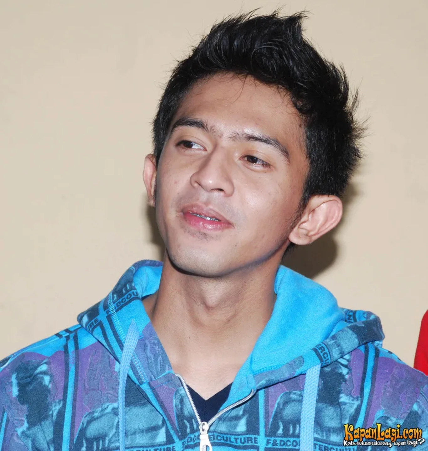 Jika Anda tidak melihat foto Kiky The Potters, kemungkinan karena foto dengan nomor tersebut tidak tersedia di Kapanlagi.com™