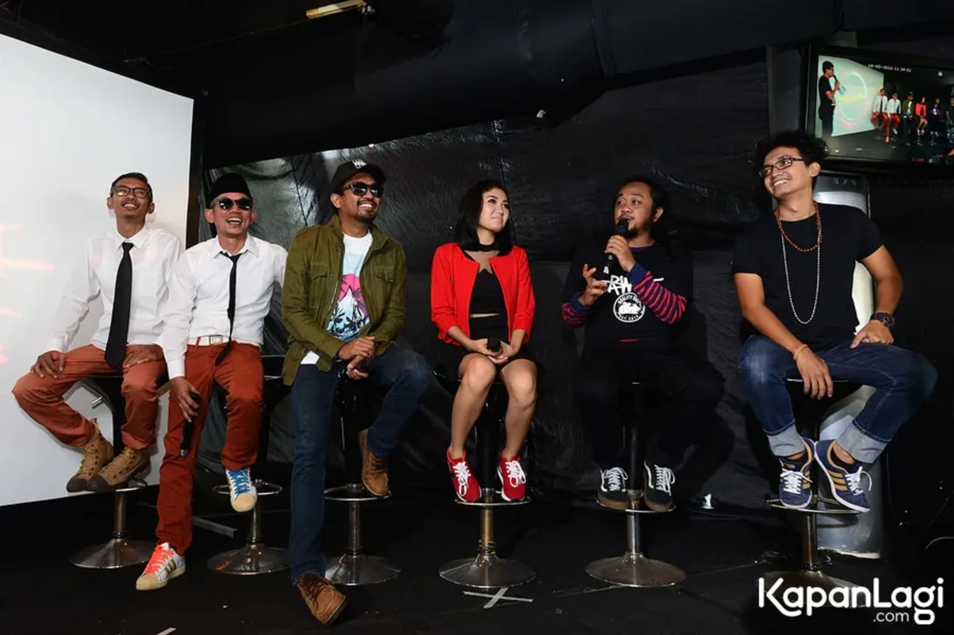 Jika Anda tidak melihat foto Kill The DJ X Libertaria, kemungkinan karena foto dengan nomor tersebut tidak tersedia di Kapanlagi.com™