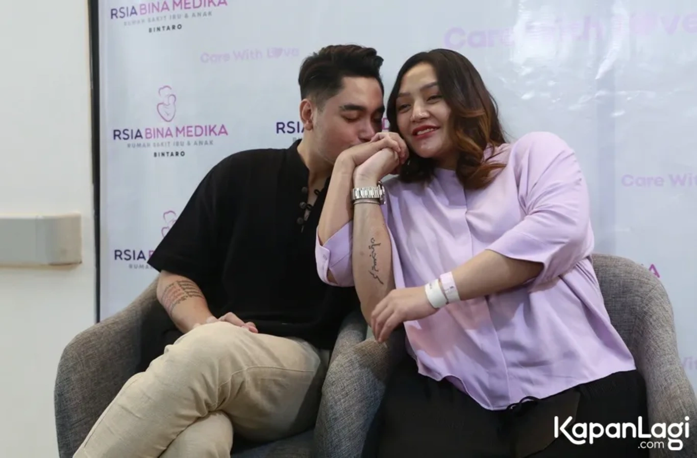 Jika Anda tidak melihat foto Krisjiana Baharudin, kemungkinan karena foto dengan nomor tersebut tidak tersedia di Kapanlagi.com™