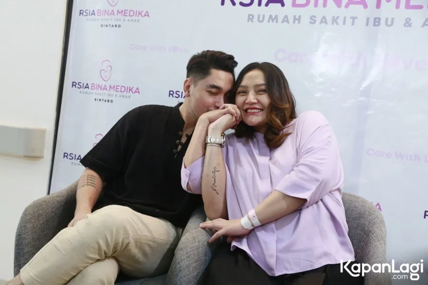 Jika Anda tidak melihat foto Krisjiana Baharudin, kemungkinan karena foto dengan nomor tersebut tidak tersedia di Kapanlagi.com™