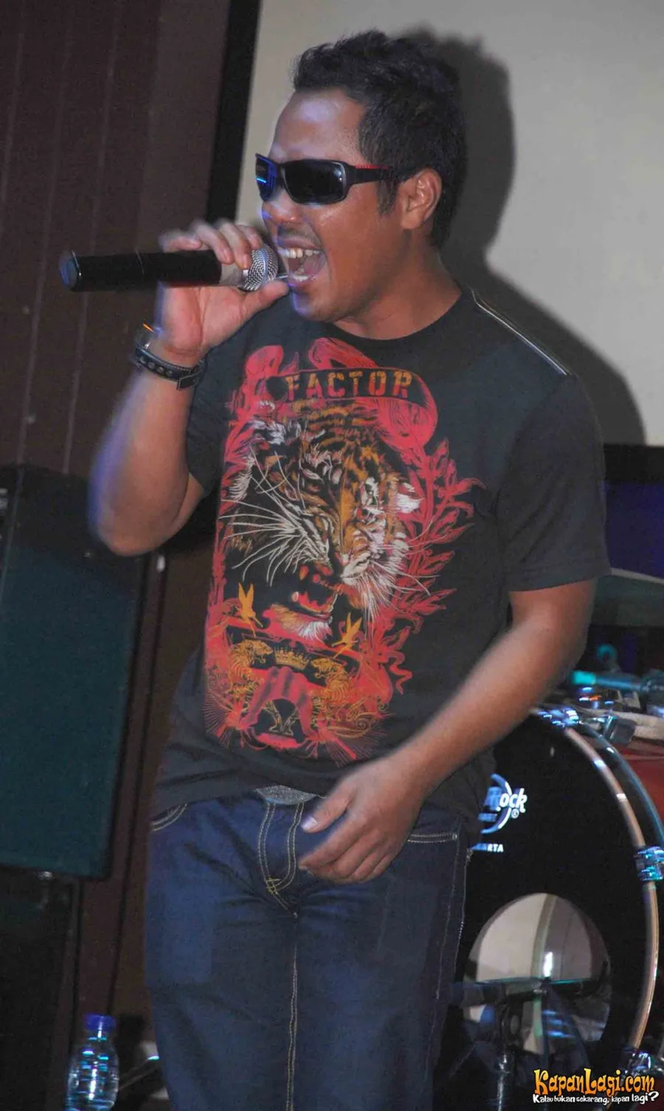 Jika Anda tidak melihat foto Krisyanto, kemungkinan karena foto dengan nomor tersebut tidak tersedia di Kapanlagi.com™