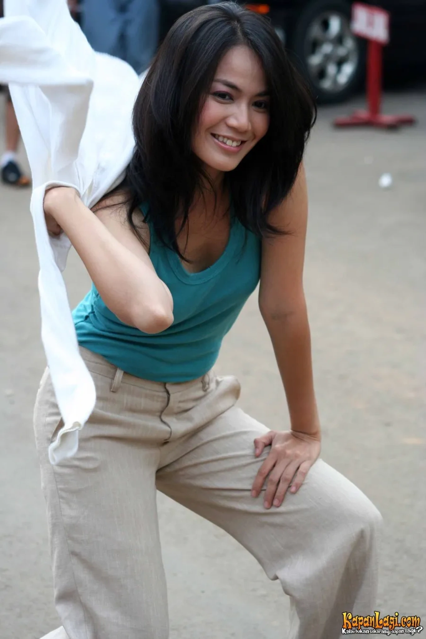 Jika Anda tidak melihat foto Ladya Cherryl, kemungkinan karena foto dengan nomor tersebut tidak tersedia di Kapanlagi.com™