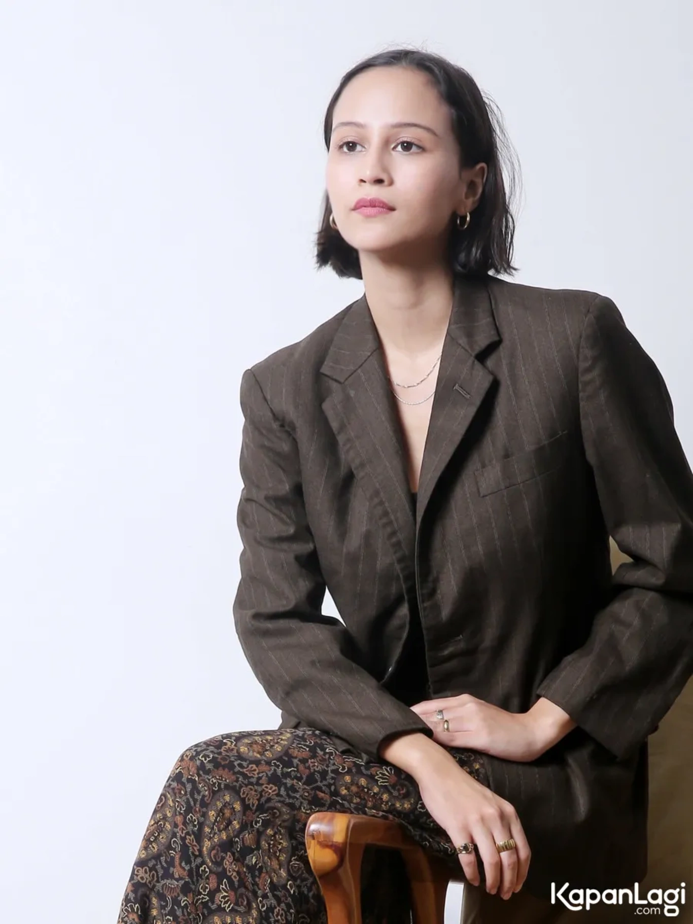 Jika Anda tidak melihat foto Lutesha, kemungkinan karena foto dengan nomor tersebut tidak tersedia di Kapanlagi.com™
