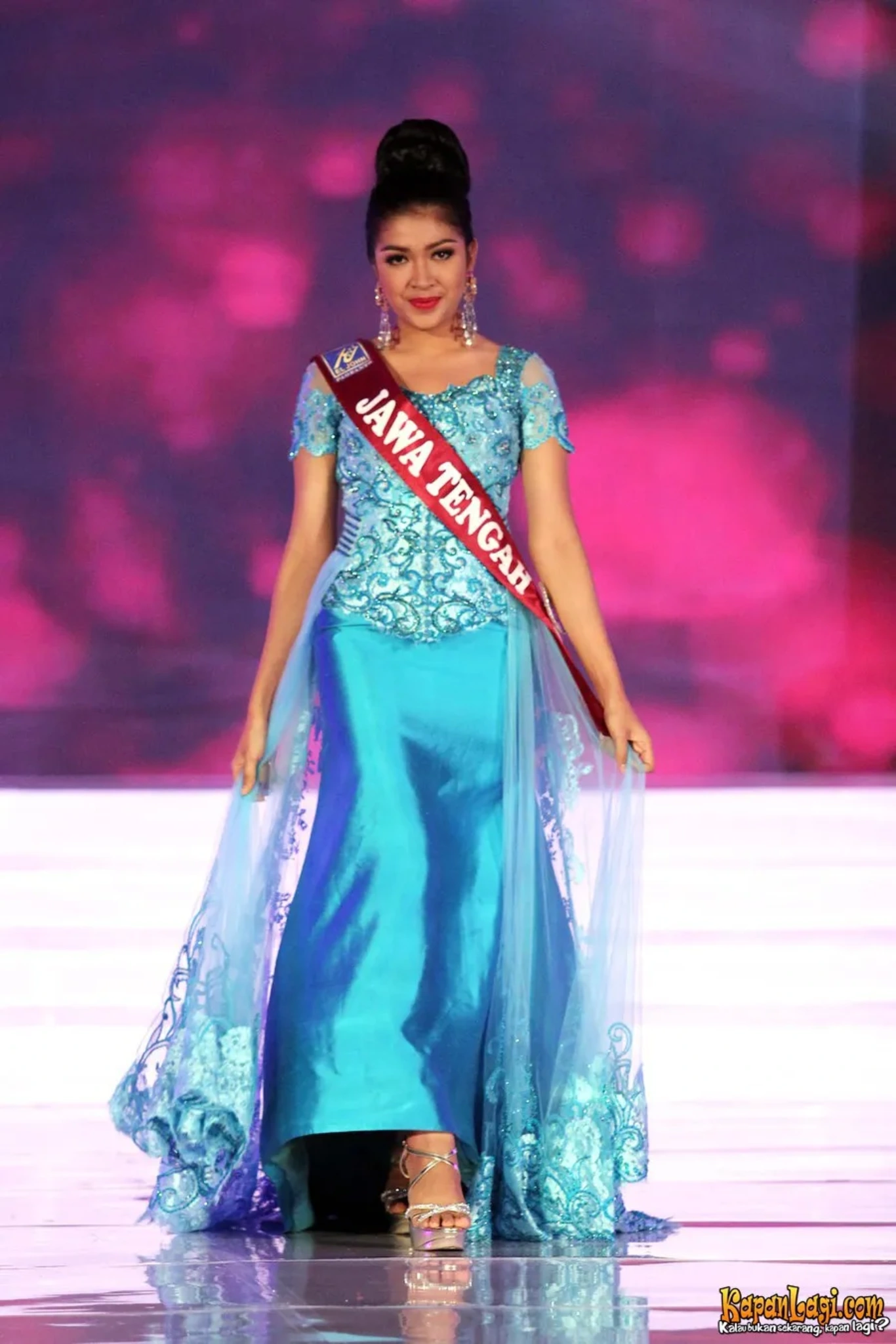 Jika Anda tidak melihat foto Nabilla Shabrina, kemungkinan karena foto dengan nomor tersebut tidak tersedia di Kapanlagi.com™