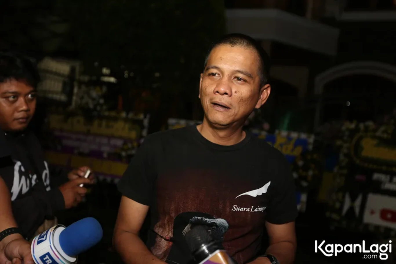 Jika Anda tidak melihat foto Nazlin Fachridzal, kemungkinan karena foto dengan nomor tersebut tidak tersedia di Kapanlagi.com™