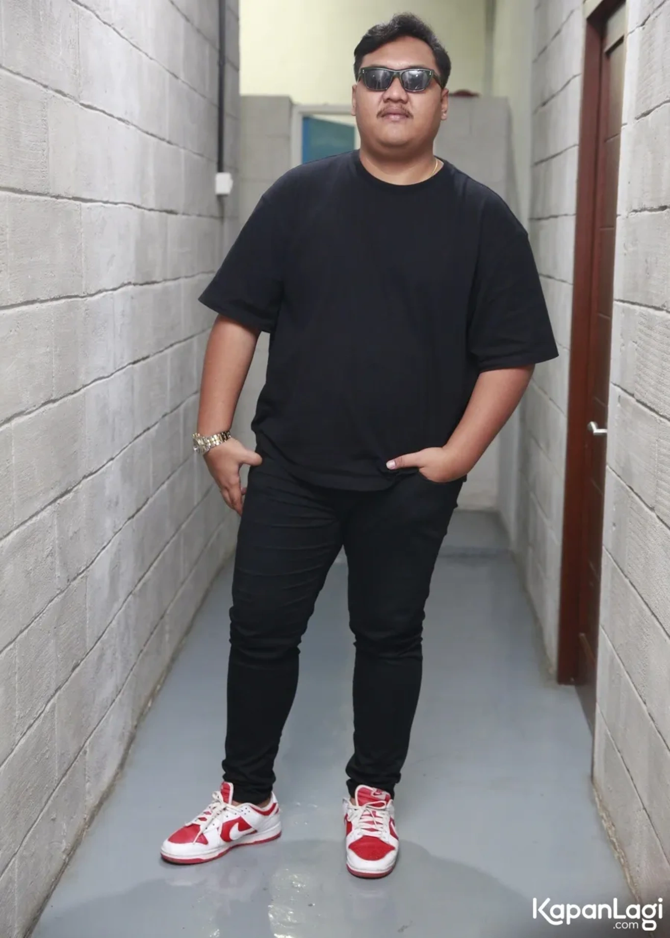 Jika Anda tidak melihat foto Ndarboy Genk Helarius Daru Indrajaya, kemungkinan karena foto dengan nomor tersebut tidak tersedia di Kapanlagi.com™