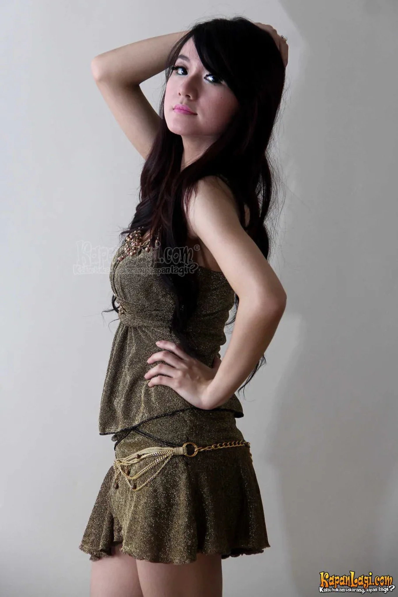 Jika Anda tidak melihat foto Ollyne Apple, kemungkinan karena foto dengan nomor tersebut tidak tersedia di Kapanlagi.com™